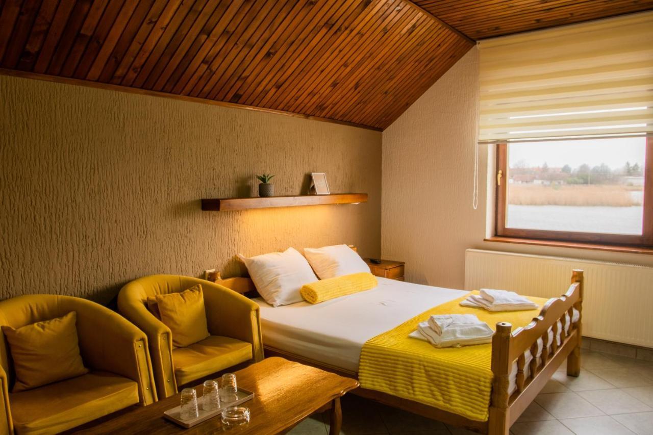 Guest House Vila Alexandar Palić Zewnętrze zdjęcie