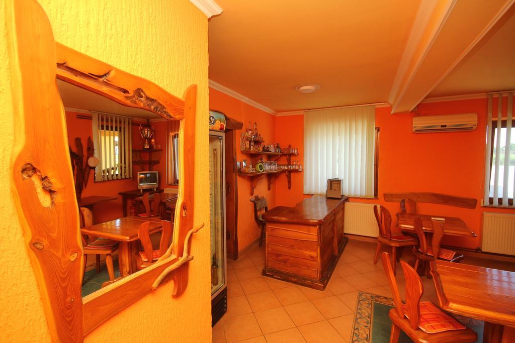 Guest House Vila Alexandar Palić Zewnętrze zdjęcie