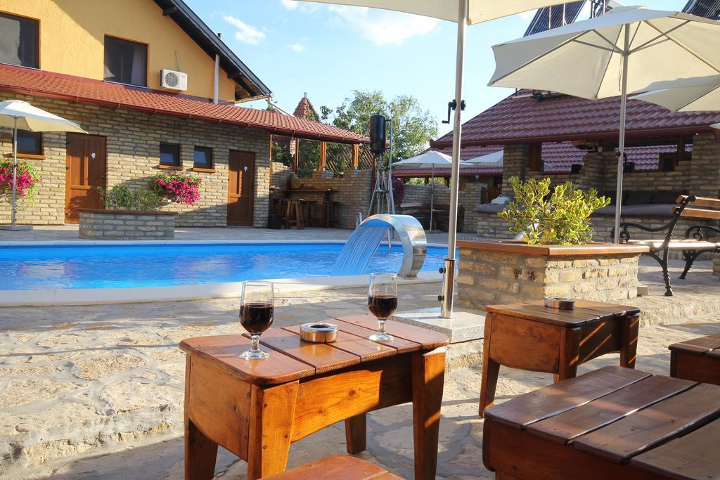 Guest House Vila Alexandar Palić Zewnętrze zdjęcie