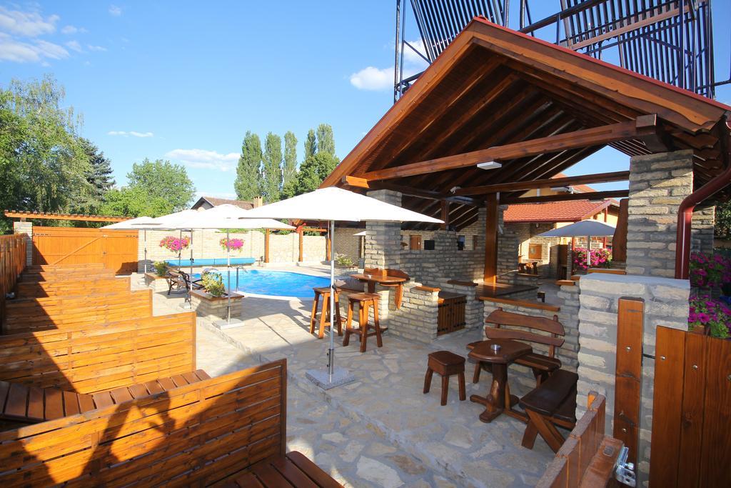Guest House Vila Alexandar Palić Zewnętrze zdjęcie